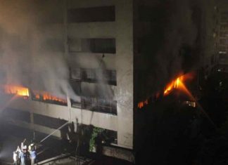 শরীয়তপুরে চার দোকান আগুনে পুড়ে ছাই !